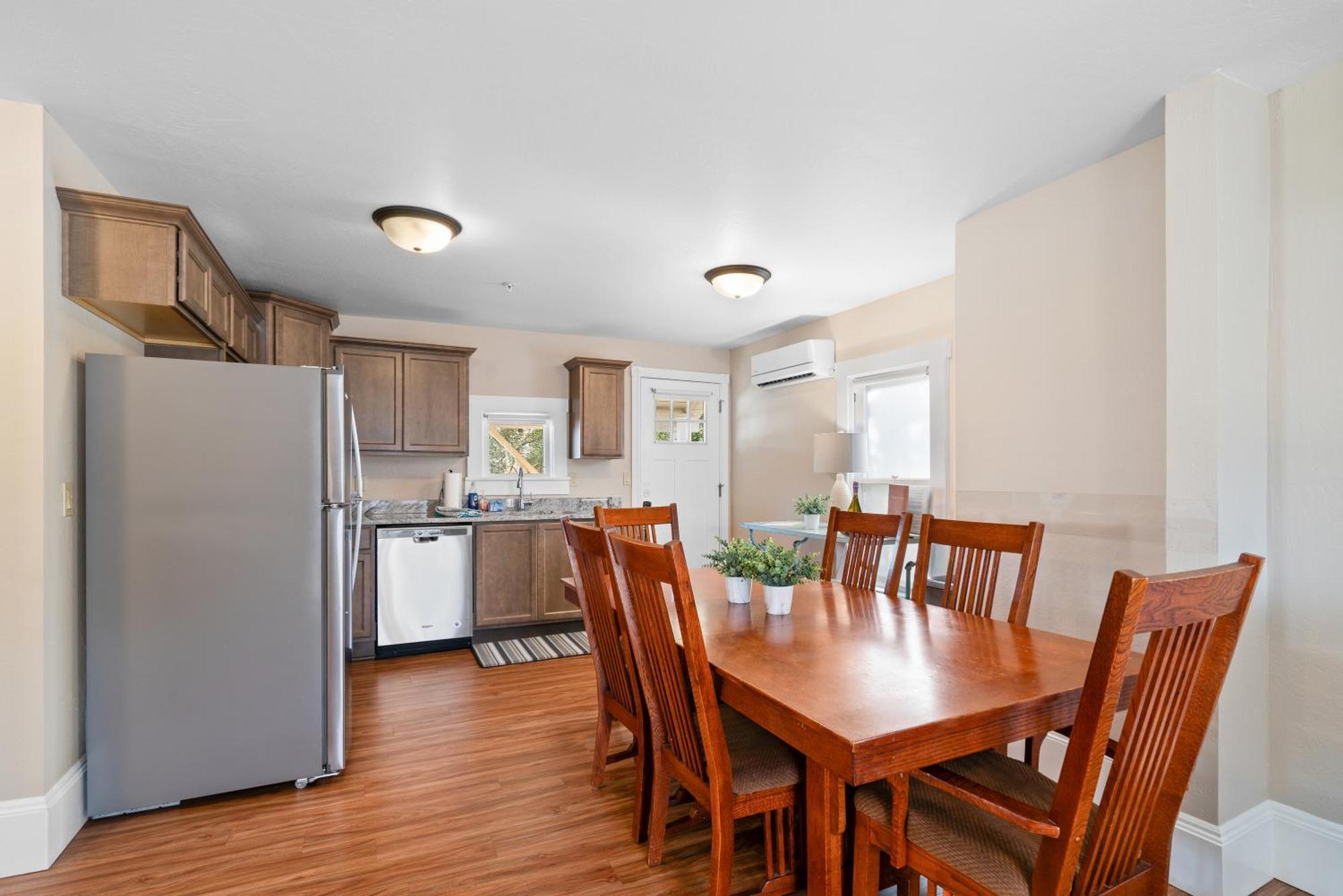 Pioneer Vacation Rentals - Pioneer North Suite Downtown Ashland Ngoại thất bức ảnh